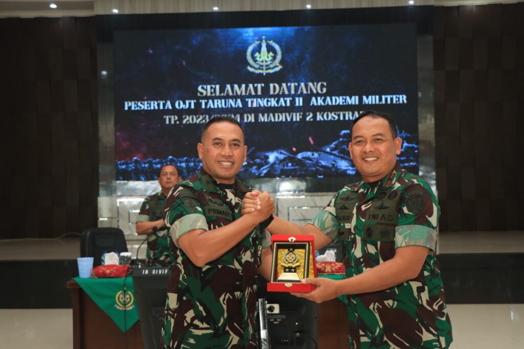 KUNJUNGAN KOSTRAD.jpeg1