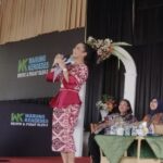 Kris Dayanti Gelar Sosialisasi Peningkatan Sediaan Farmasi dan Alat Kesehatan Produksi Dalam Negeri di Mojorejo Batu Screenshot_20240702-111529_Gallery