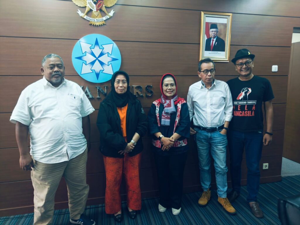 PDIP Lapora Dewan Pers