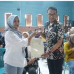 Pemerintah Desa Bulukerto Bagikan 100 Sertipikat PTSL kepada Warga Screenshot_20241212-135109_Gallery