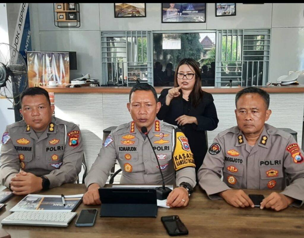 Screenshot_2025-01-11-05-52-25-540_com.whatsapp-edit