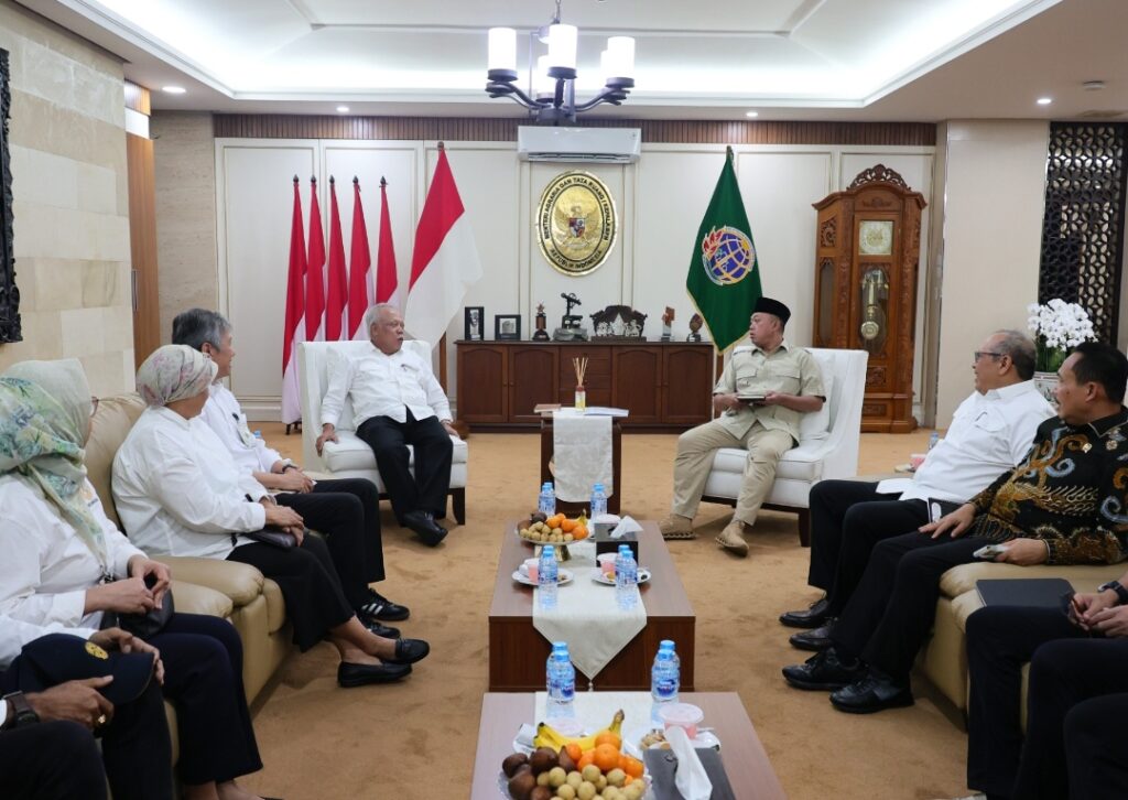 Screenshot_2025-01-13-12-22-28-331_com.miui.gallery-edit