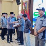 Pemkot Batu Salurkan Bantuan Sosial Rp520,2 Juta untuk Pekerja Transportasi IMG-20250328-WA0004