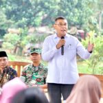 Wamen ATR/BPN Serahkan 65 Sertipikat Elektronik kepada Warga Kabupaten Semarang IMG-20250428-WA0019