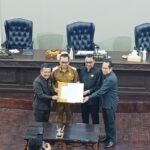 Walikota Batu Apresiasi Rekomendasi DPRD Terkait LKPJ 2024, Perintahkan OPD Segera Tindak Lanjuti sidang dewan.jpeg1