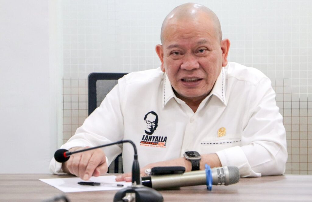 Screenshot_2025-06-18-19-56-18-473_com.whatsapp-edit