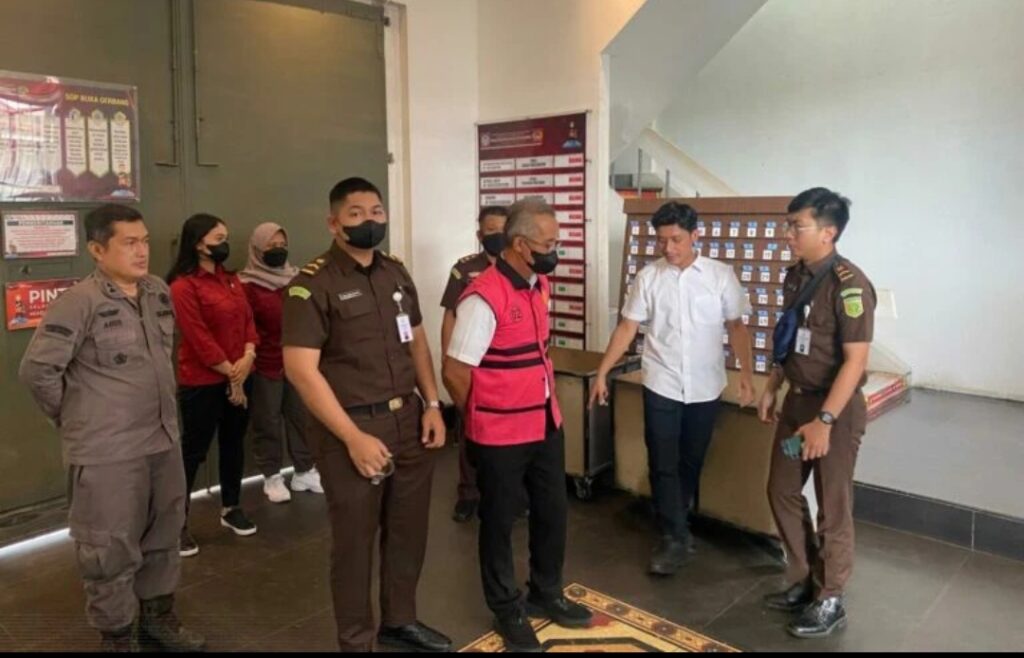 Screenshot_2025-07-11-04-58-56-275_com.whatsapp-edit