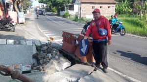 JALAN AMBROL