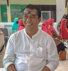 Kepala-Desa-Junrejo-Batu-988x1024