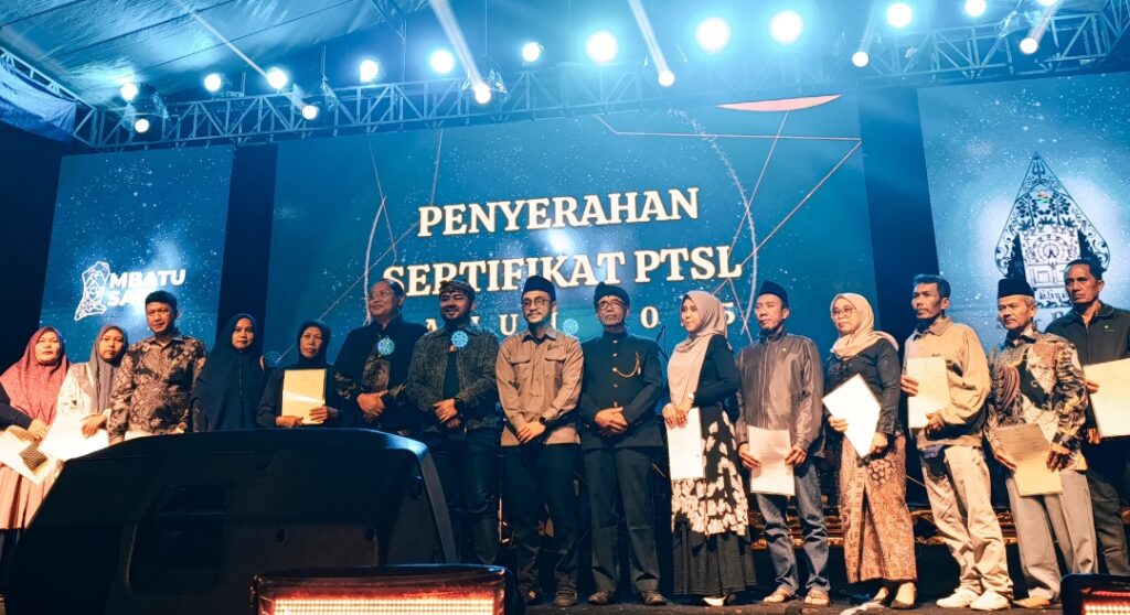 Screenshot_2025-11-23-06-27-08-150_com.miui.gallery-edit