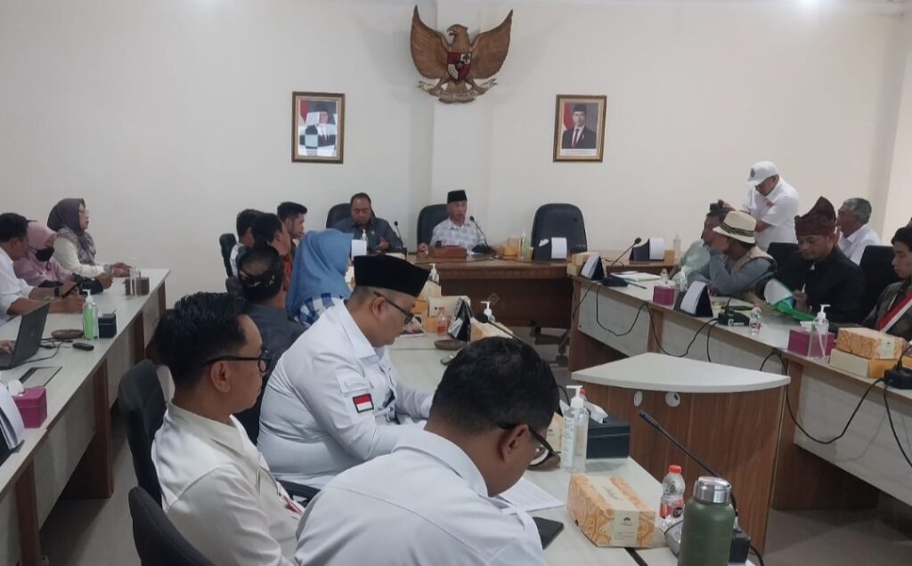 Screenshot_2025-11-26-19-47-17-082_com.miui.gallery-edit