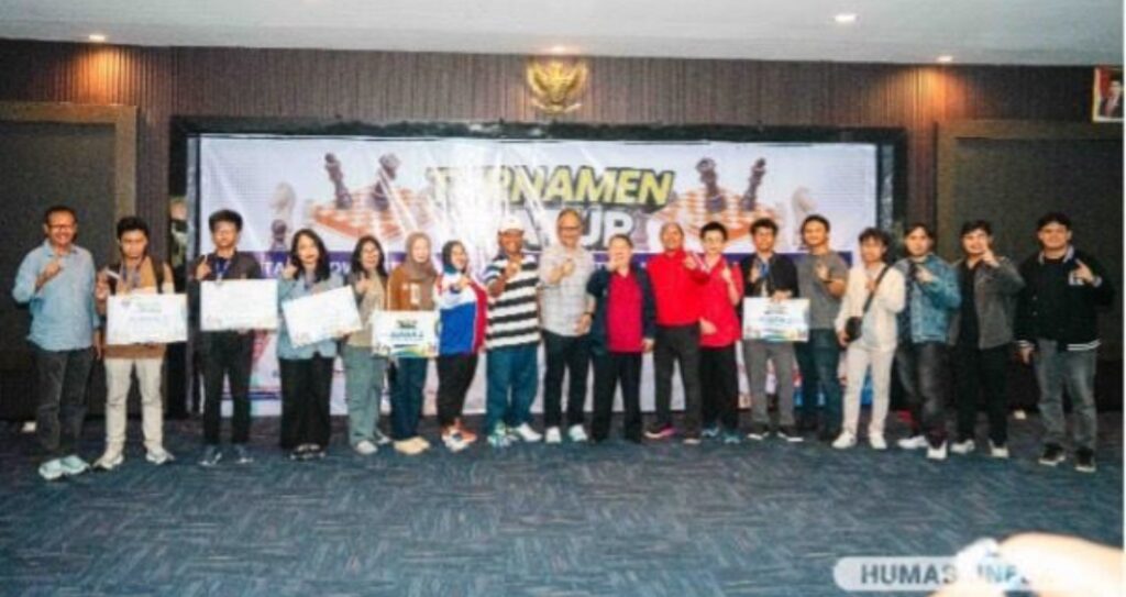 Screenshot_2025-12-01-13-37-54-222_com.miui.gallery-edit