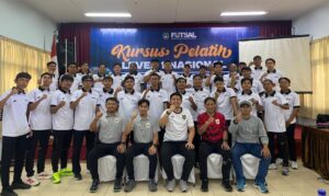 Screenshot_2025-12-02-15-57-48-296_com.miui.gallery-edit