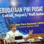 “Menolak Lupa” Menggema di Ibu Kota! Wahyu Hidayat Tegaskan Budaya sebagai Nafas Pembangunan, Juri PWI Pusat Terpukau 857309_11zon