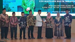 MENTERI AGAMA DENGAN REKTOR_11zon