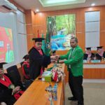 Amrun Kahar Raih Doktor, Tegaskan Rekonstruksi Hukum Koperasi Berbasis Solidaritas dan Individualitas 1015973_11zon