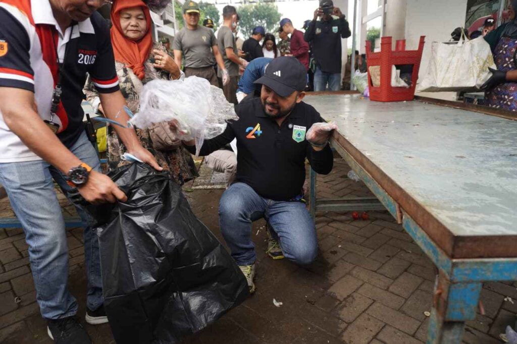 Pasar Among tani.jpeg7_11zon