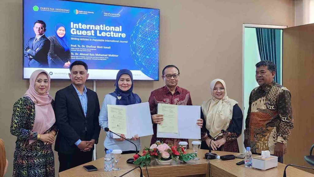 FAKULTAS EKONOMI_11zon