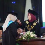 800 Wisudawan UIN Malang Dilepas ke Era AI, Rektor Tegaskan Akhlak dan Kompetensi Harus Berjalan Beriringan 1598341_11zon