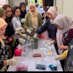 IKAWATI Kantor Pertanahan Kota Batu Asah Kreativitas Lewat Workshop Shibori, Pererat Kebersamaan Anggota 1635442_11zon