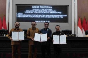 RAPAT PLENO.JPG1_11zon