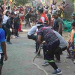 Bukan Sekadar Tarik Tambang, TNI dan Warga Jeneponto Adu Kompak di Jembatan Garuda Merah Putih 1847051_11zon