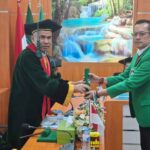 Muhammad Rudi Raih Doktor, Bedah Peran OCB dalam Penguatan Kinerja Bapenda Luwu 1896739_11zon