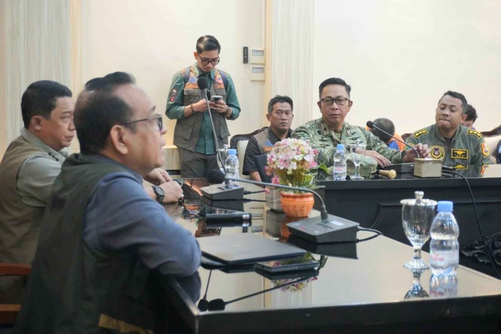 MENTERI PRATIKTO_11zon