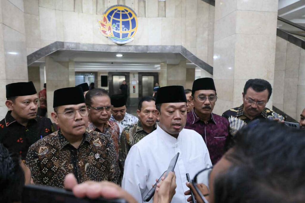 NUSRON JUMPA PERS_11zon