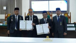 PENGADILAN NEGERI_11zon
